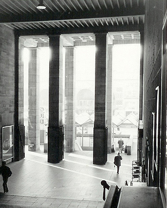 Vue sur la place de la gare